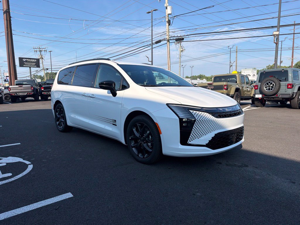 New 2027 Chrysler Pacifica Select FWD image 4
