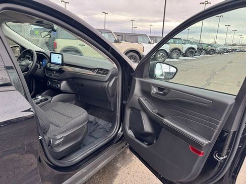 Used 2023 Ford Escape Active image 19