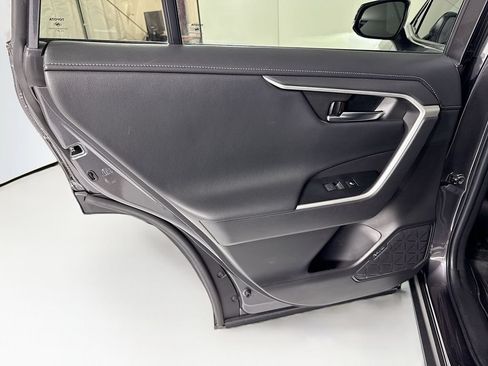 Used 2022 Toyota RAV4 Limited AWD/4WD image 26