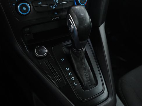Used 2017 Ford Focus SE image 22