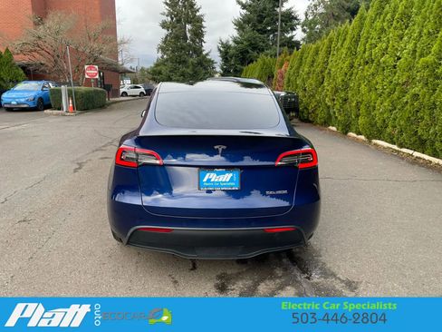 Used 2020 Tesla Model Y Performance image 10