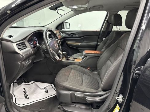 Used 2018 GMC Acadia SLE FWD image 6