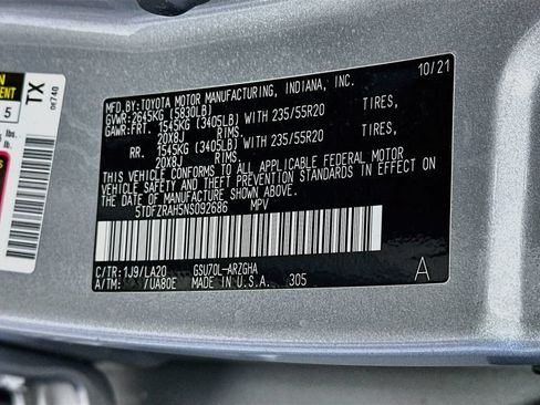 Used 2022 Toyota Highlander Platinum FWD image 37