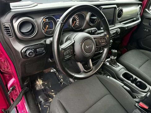 Used 2022 Jeep Wrangler Sport AWD/4WD image 8