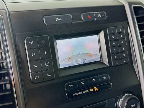 Used 2018 Ford F150 XLT image 9