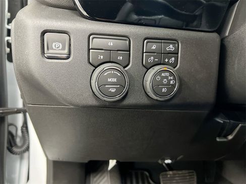 New 2026 Chevrolet Silverado 3500 LT w/ All Star Edition image 16