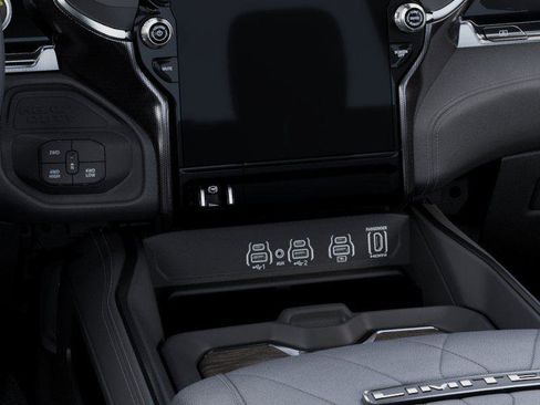 New 2026 RAM 2500 Limited AWD/4WD image 24