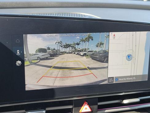 Used 2024 Hyundai Elantra SEL FWD image 29