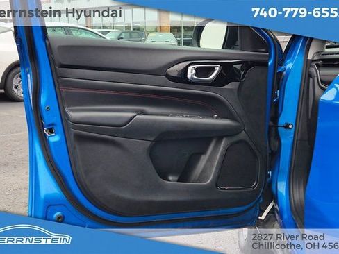 Used 2022 Jeep Compass Trailhawk image 16