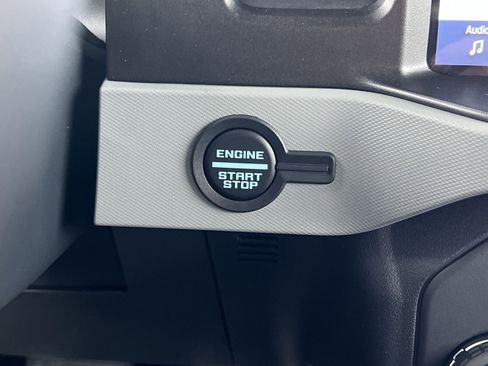 Used 2022 Ford Bronco Badlands image 35