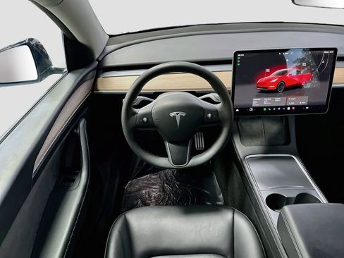Used 2024 Tesla Model Y Performance AWD/4WD image 22