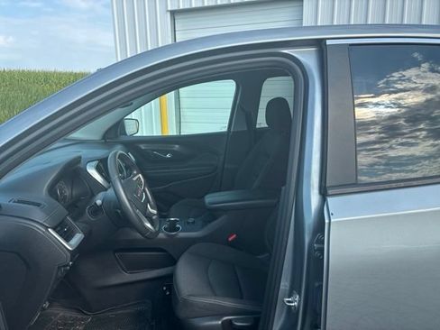 Used 2024 GMC Terrain SLE AWD/4WD image 12