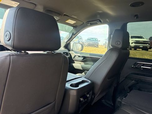 Used 2025 Chevrolet Tahoe Z71 AWD/4WD image 39