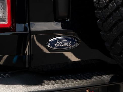Used 2024 Ford Bronco Black Diamond w/ Sasquatch Package AWD/4WD image 19
