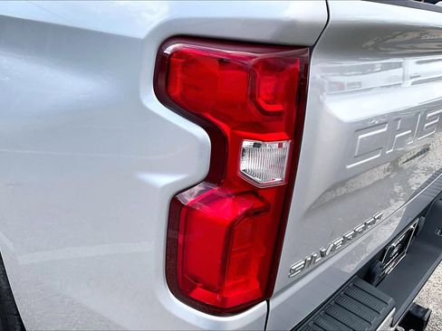 Used 2021 Chevrolet Silverado 1500 Custom RWD image 28