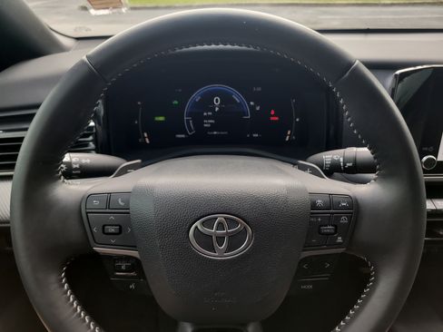 Certified 2025 Toyota Camry SE w/ Convenience Package FWD image 27