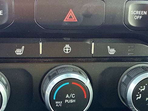 Used 2023 RAM 1500 Big Horn AWD/4WD image 34