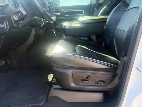 Used 2024 RAM 2500 Laramie AWD/4WD image 24