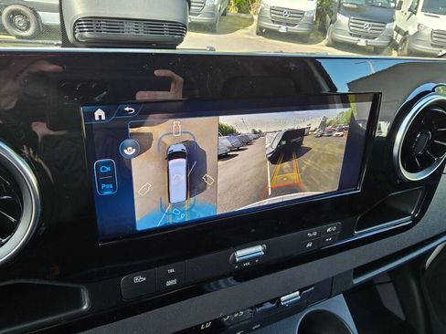 New 2025 Mercedes-Benz Sprinter 2500 image 27