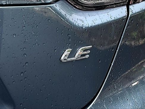 Used 2022 Toyota Corolla LE FWD image 10