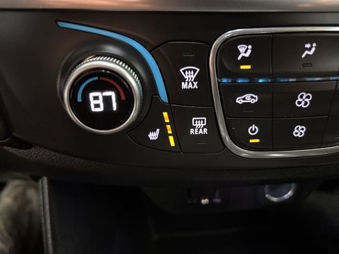 Certified 2020 Chevrolet Traverse LT image 35