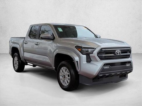 Certified 2025 Toyota Tacoma SR5 image 3