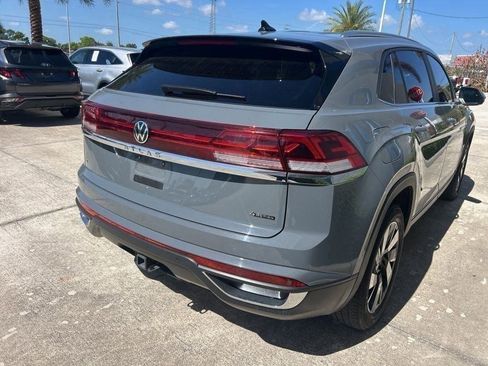 Used 2024 Volkswagen Atlas Cross Sport SE AWD/4WD image 7