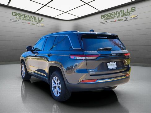 Used 2022 Jeep Grand Cherokee Limited image 6