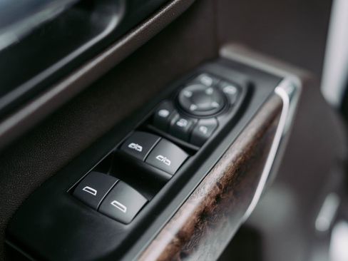 Used 2020 GMC Sierra 2500 Denali w/ Gooseneck/5TH Wheel Package image 16