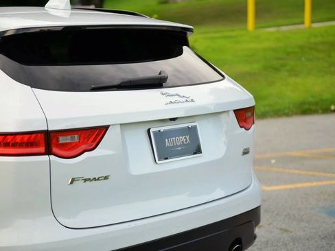 Used 2018 Jaguar F-PACE Premium AWD/4WD image 19