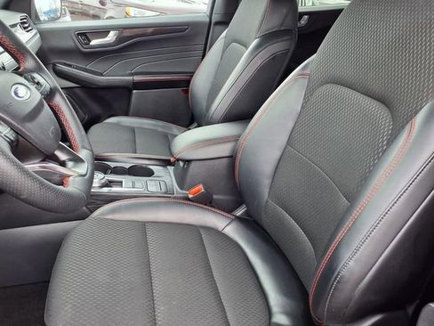 Used 2025 Ford Escape ST-Line Select image 3