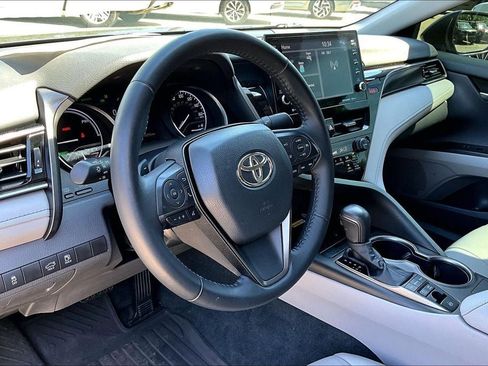 Used 2023 Toyota Camry XSE FWD image 14