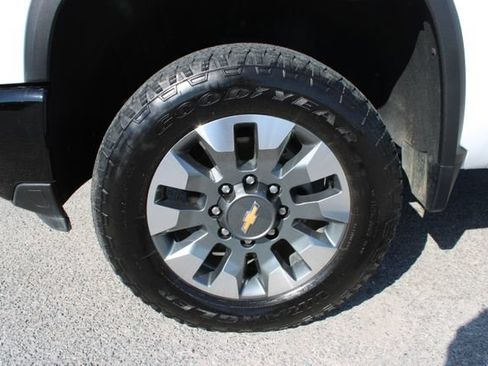Used 2024 Chevrolet Silverado 2500 Custom w/ Custom Value Package AWD/4WD image 11