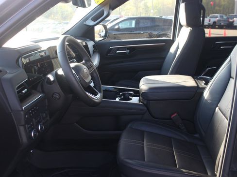 Used 2025 Chevrolet Tahoe High Country w/ Sun And Tow Package AWD/4WD image 18