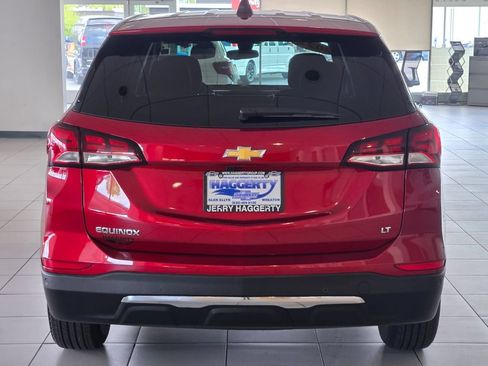 Certified 2024 Chevrolet Equinox LT FWD image 12
