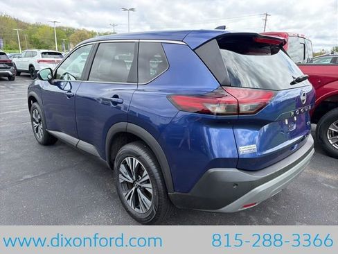 Used 2023 Nissan Rogue SV FWD image 3