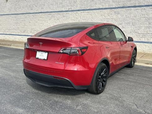 Used 2022 Tesla Model Y Long Range AWD/4WD image 7