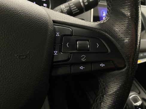 Used 2019 Cadillac XT4 Sport image 18