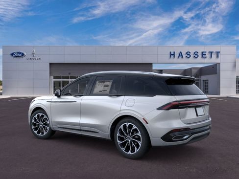 New 2026 Lincoln Nautilus Reserve AWD/4WD image 4