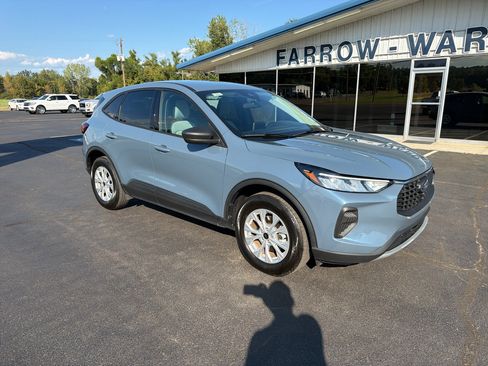 Used 2025 Ford Escape Active AWD/4WD image 6