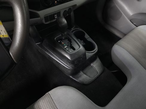 Used 2013 Toyota Tacoma 2WD Regular Cab image 19