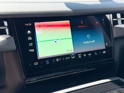 New 2026 Lincoln Navigator Premiere AWD/4WD image 17