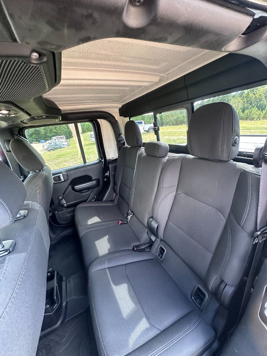 Used 2021 Jeep Gladiator Sport AWD/4WD image 18
