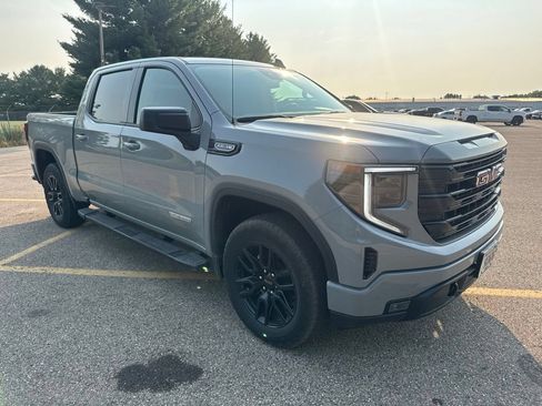 Used 2024 GMC Sierra 1500 Elevation AWD/4WD image 1
