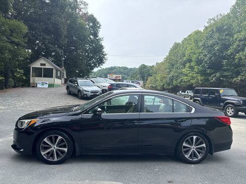 Used 2017 Subaru Legacy 2.5i Limited AWD/4WD image 11
