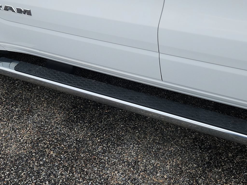 Used 2020 RAM 1500 Laramie AWD/4WD image 23