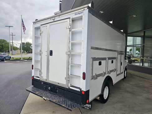 Used 2023 Ford E-350 and Econoline 350 Super Duty w/ Driver's Safety Package RWD image 5