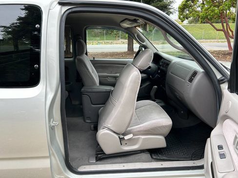 Used 2003 Toyota Tacoma PreRunner image 32