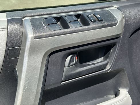 Used 2011 Toyota 4Runner SR5 AWD/4WD image 46