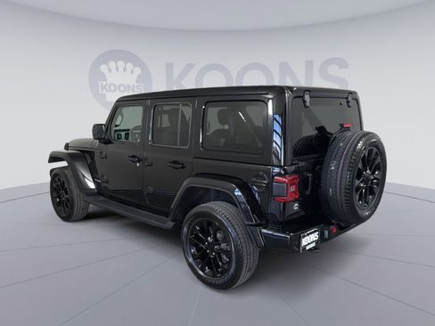 Used 2021 Jeep Wrangler Unlimited Sahara image 4